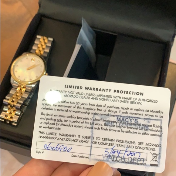 Movado Museum Collection “mother of pearl” - Picture 5 of 5